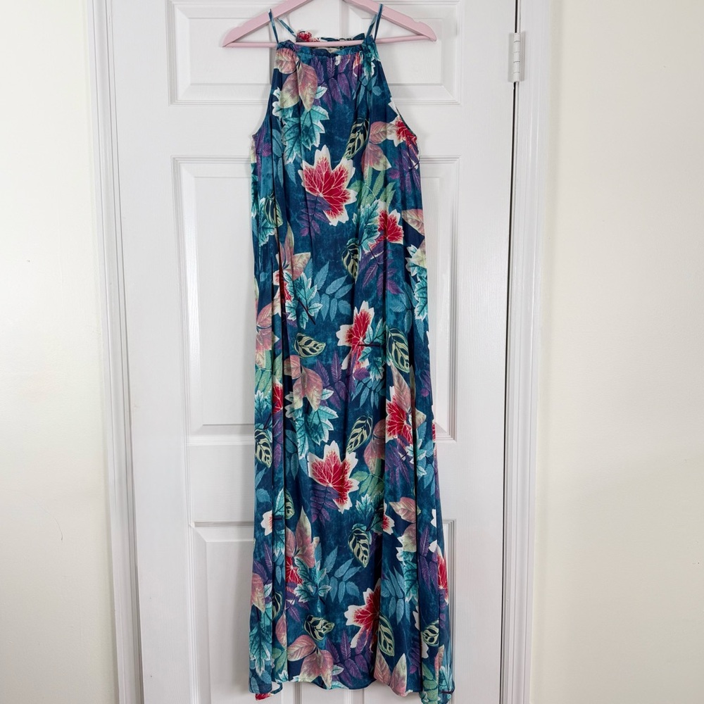 NEW Easel Floral Halter Maxi Dress Small